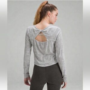 Willow & Root Gray Ribbed Twist Back Long Sleeve Top M